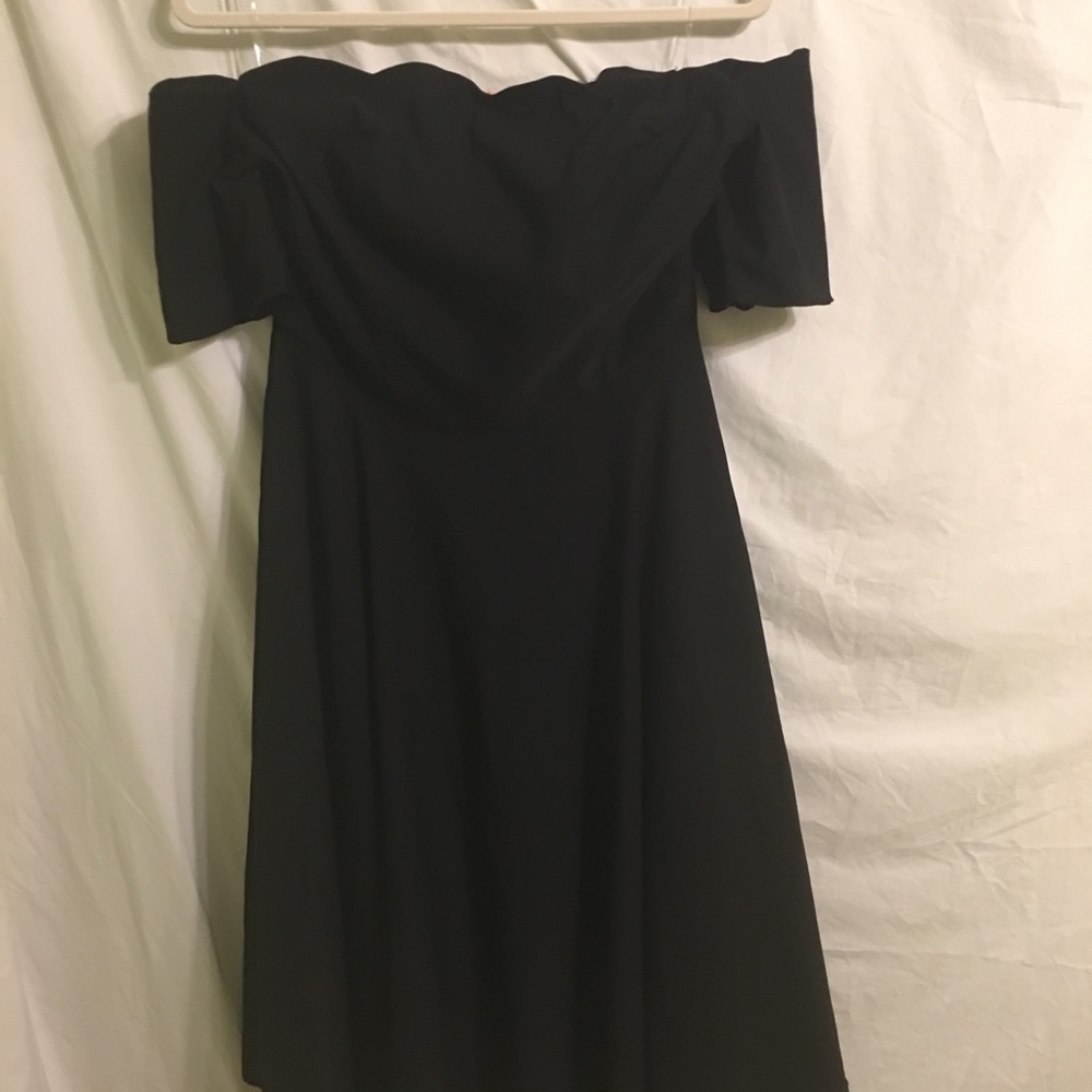 Dress - Picture 4 of 6